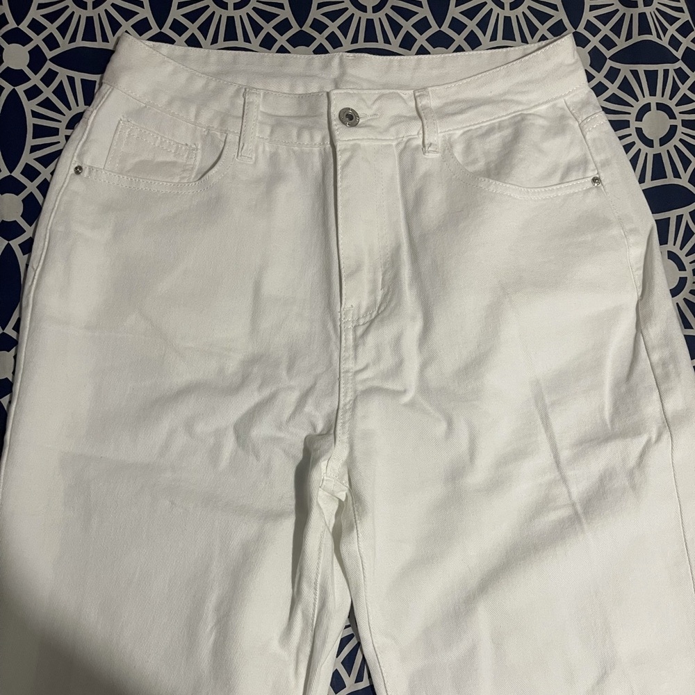 HIGH WAIST | WIDE LEG JEANS | BRAND NEW!